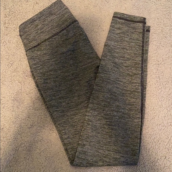 Work out pants - Picture 2 of 2